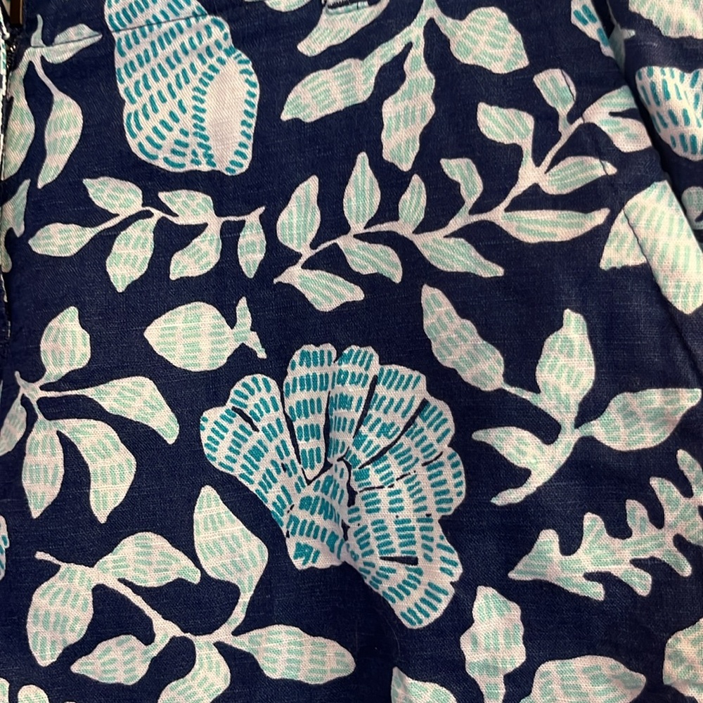 VINEYARD VINES seashell print shorts size 2 women’s - Picture 11 of 11